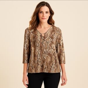 Lexington Avenue Snake Print Plus Size Top With Ring Detail Sz 2X